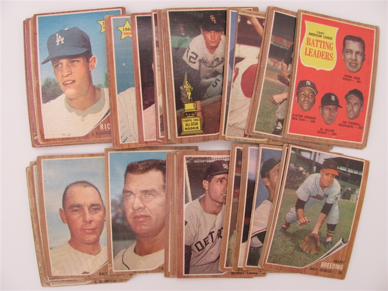 1962 Topps Starter Set 113/598 (18.9%) including HOF Jim Kaat and Gaylord Perry rookie (LOW GRADE)